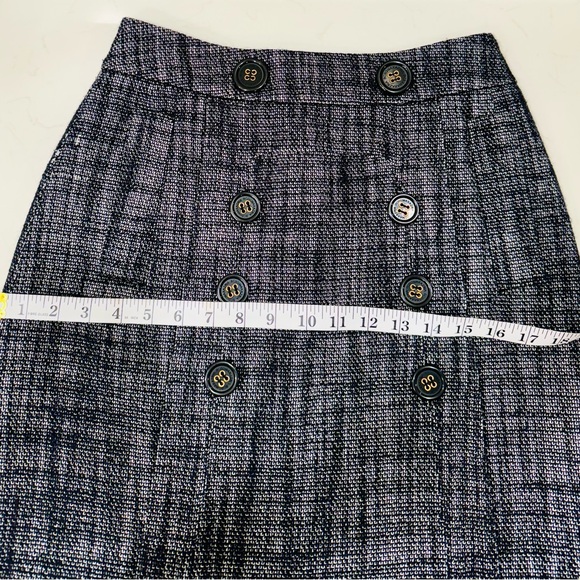 BCBG MaxAzria Black Tweed Skirt. - Picture 6 of 7